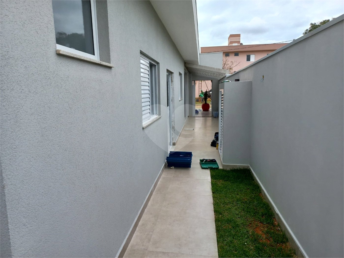 Casa Térrea no Condomínio Reserva Aquarela.