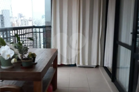 Apartamento á Venda de 1 Dormitório com Varanda na Bela Vista em São Paulo- R$ 745.000
