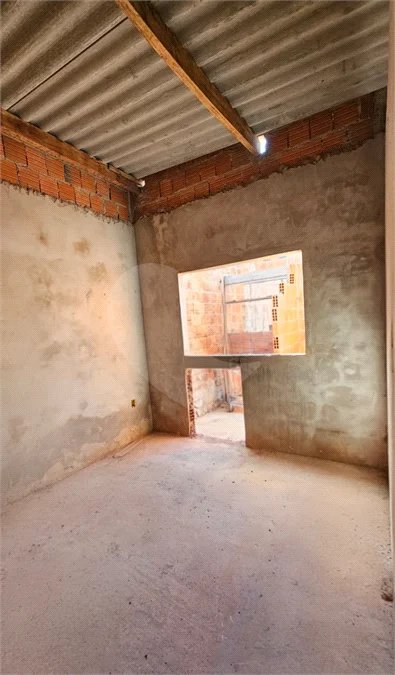 Casa à venda com 3 quartos, sendo 2 suítes, em Jardim Nova Ponta Porã, Ponta Porã - MS