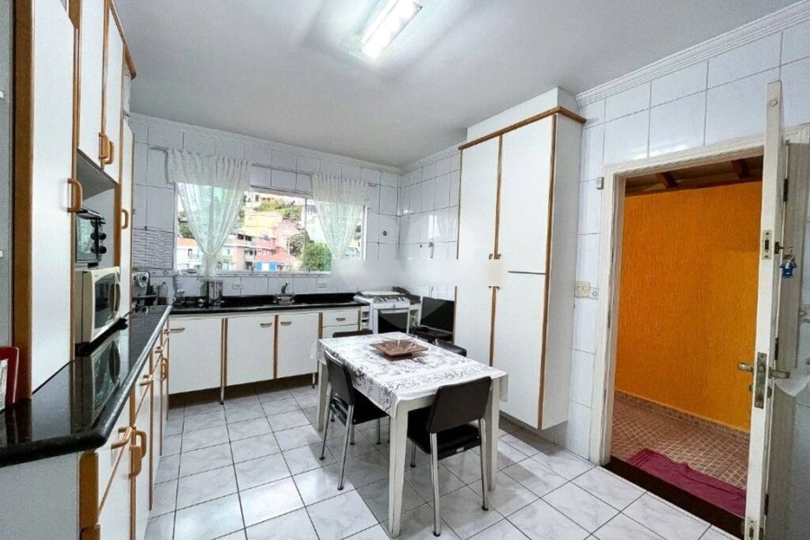 Sobrado à venda com 3 suítes em Vila Guilherme, São Paulo, SP