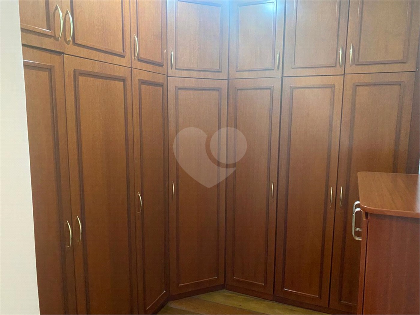 Sobrado à venda com 3 quartos, sendo 1 suíte, em Tremembé, São Paulo, SP