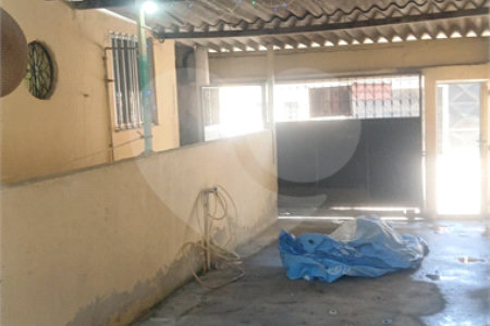 Casa à venda com 3 quartos em Santíssimo, Rio de Janeiro, RJ