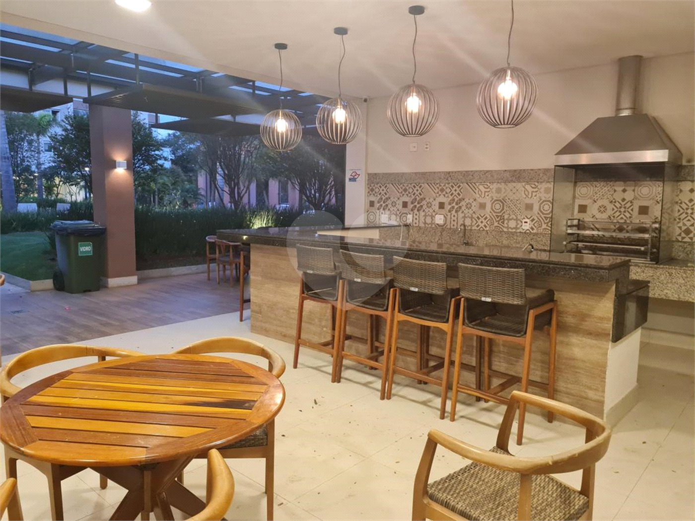 Apartamento à venda com 3 quartos, sendo 1 suíte,  em Vila Anastácio, São Paulo, SP