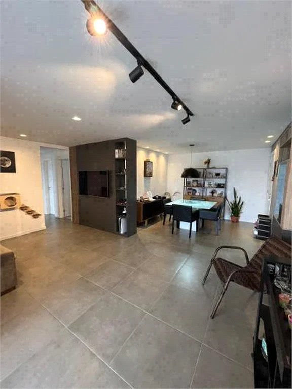 Apartamento à venda com 2 quartos, sendo 1 suíte, em Jardim Caboré, São Paulo, SP