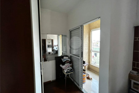 Casa à venda com 4 quartos, sendo 2 suítes, em Vila Buenos Aires, São Paulo, SP