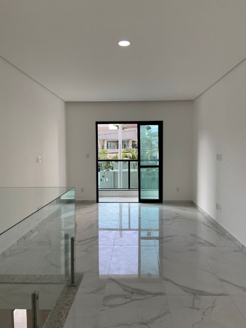 Casa com 3 dormitórios à venda, 90 m² por R$ 905.000,00 - Ponta da Praia - Santos/SP