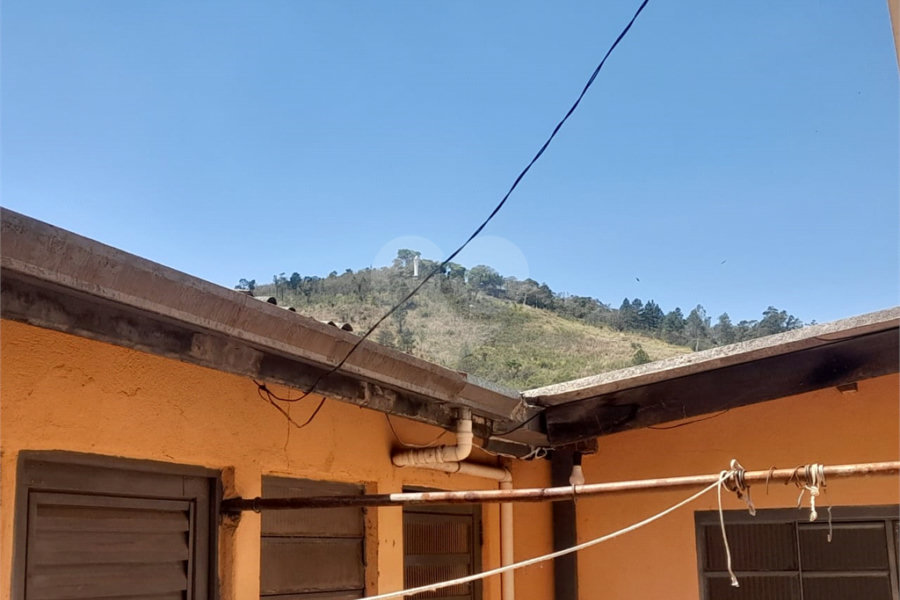 Casa à venda com 3 quartos, sendo 1 suíte, no Centro, Serra Negra, SP