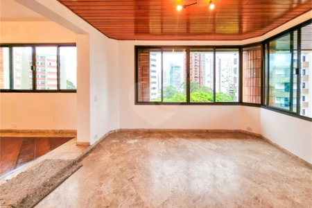 Apartamento à venda com 4 suítes em Vila Suzana, São Paulo, SP