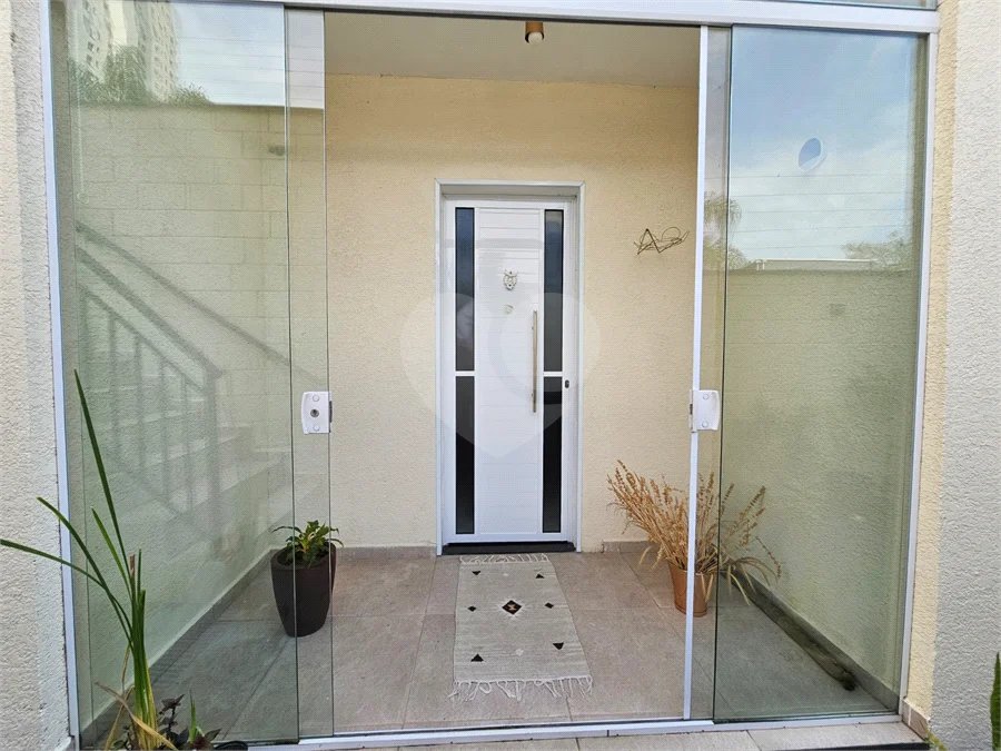 APTO TERREO COM QUINTYAL AMPLO, 2 QUARTOS 1 SUITE ,R$ 440 MIL