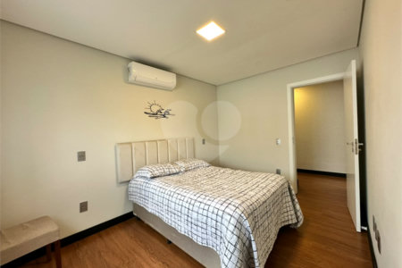 Casa à venda com 3 suítes no condomínio Villas do Golfe, Itu - SP