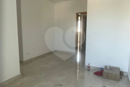 Casa à venda com 3 quartos, sendo 1 suíte,  em Jardim São Pedro, Mogi das Cruzes, SP