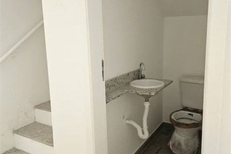 Casa à venda com 2 suítes em Jardim Pinheiros, São Paulo, SP