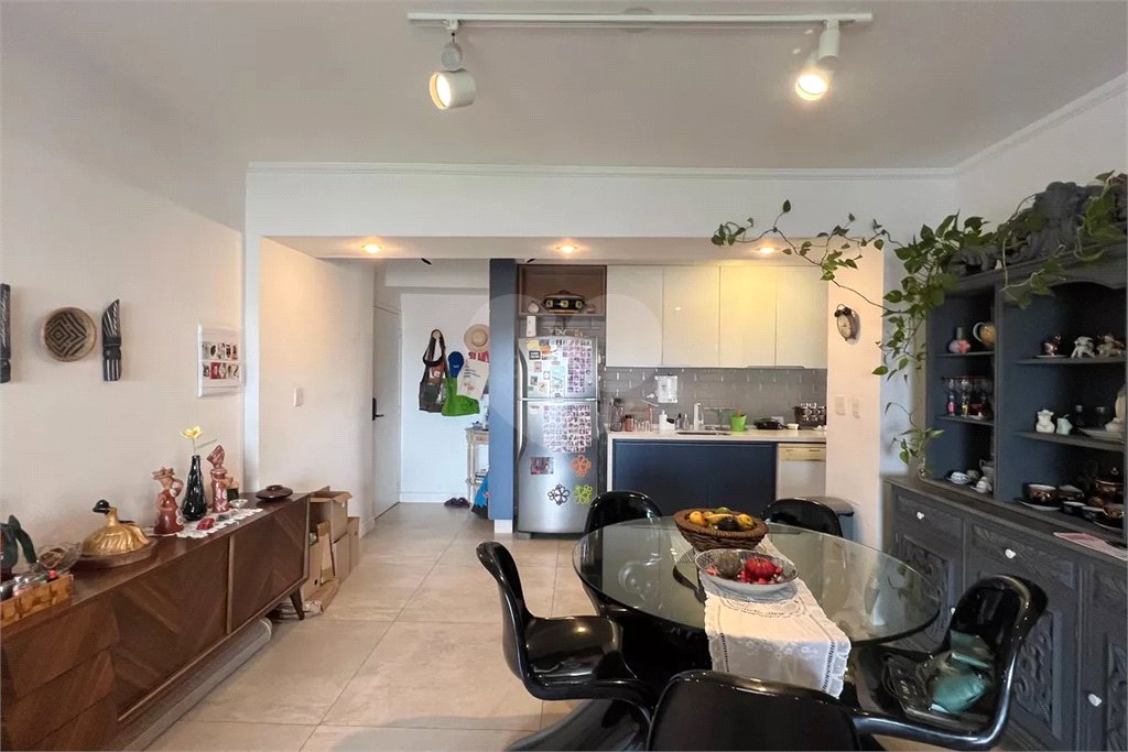 Apartamento à venda com 2 quartos, sendo 1 suíte,  em Vila Madalena, São Paulo, SP