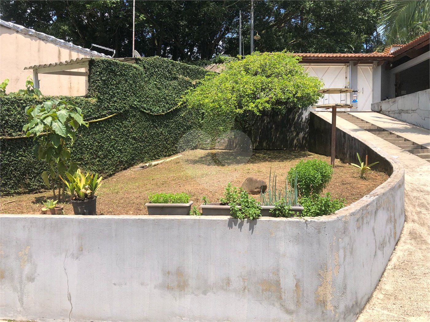 Casa à venda com 3 suítes em Dos Finco, São Bernardo do Campo, SP