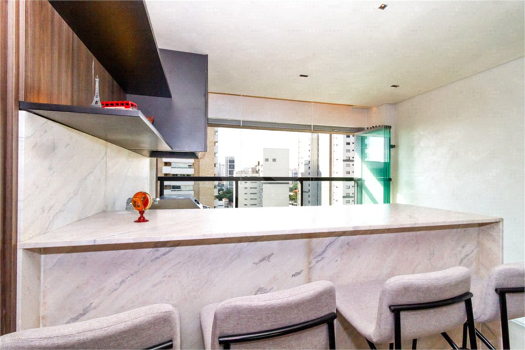 Apartamento à venda com 3 quartos, sendo 1 suíte, em Vila Mariana, São Paulo, SP