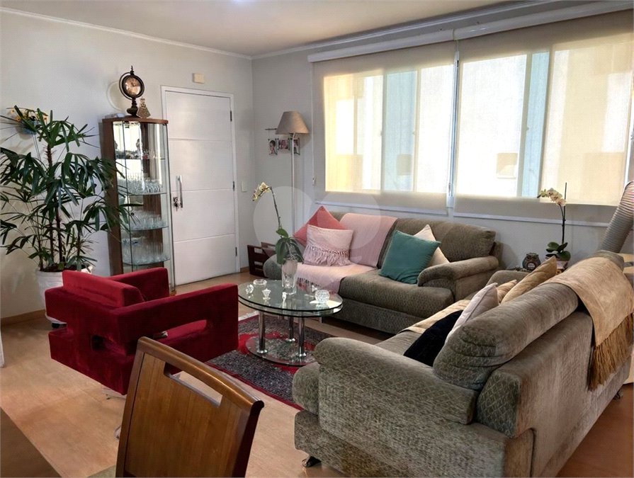 Apartamento à venda com 2 quartos, sendo 1 suíte, em Campo Belo, São Paulo, SP