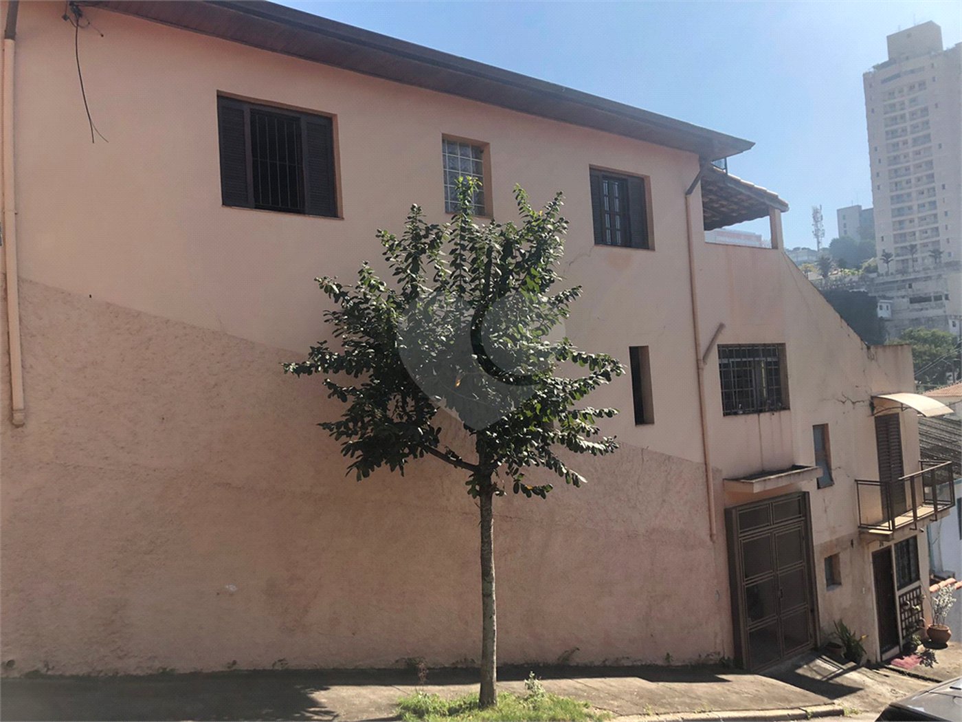 Sobrado à venda com 4 quartos, sendo 1 suíte, em Sumaré, São Paulo, SP