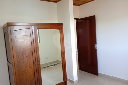 Casa Térrea à venda com 3 quartos em Guaxinduva, Atibaia, SP