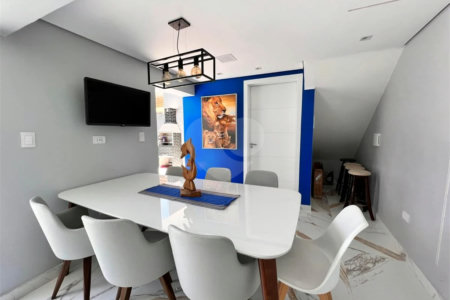 Casa à venda com 3 quartos, sendo 1 suíte, em Jardim Oriental, São Paulo, SP