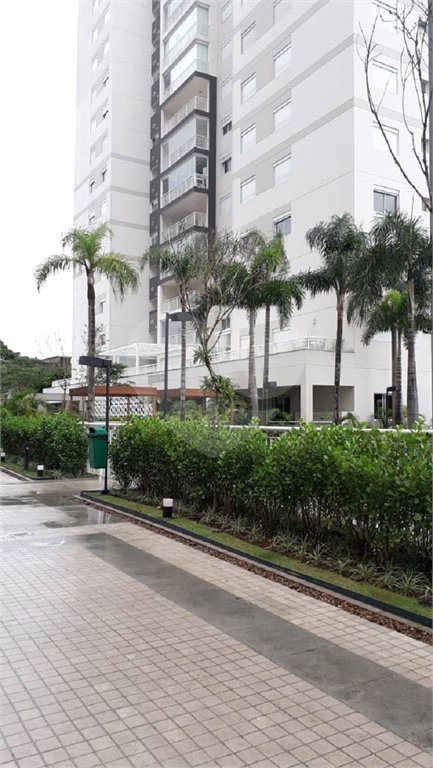 Apartamento à venda com 3 quartos, sendo 1 suíte,  em Jardim Vazani, São Paulo, SP