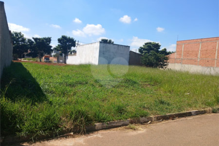 Terreno à venda em Portal dos Pinheiros Ii, Itapetininga, SP