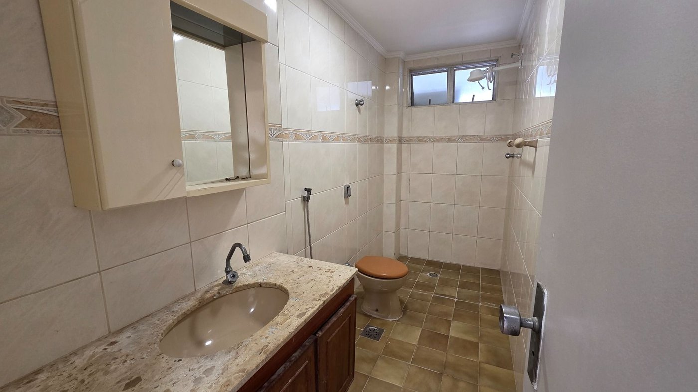 Apartamento com 3 dormitórios à venda, 105 m² por R$ 740.000,00 - Boqueirão - Santos/SP