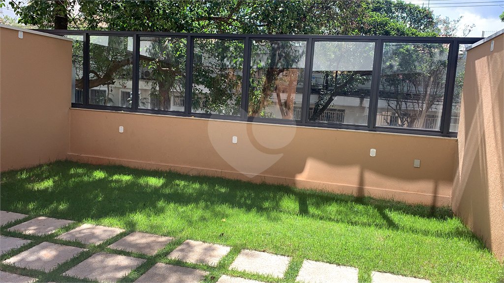 Apartamento à venda com 2 quartos, sendo 1 suíte,  em Alto da Boa Vista, São Paulo, SP
