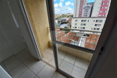 Apartamento no Condomínio Veneza
