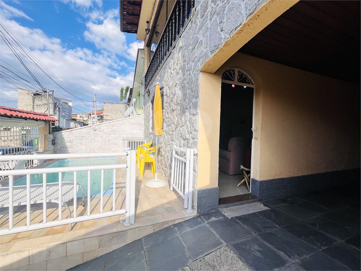 Casa à venda com 4 quartos, sendo 1 suíte, em Campo Grande, Rio de Janeiro, RJ