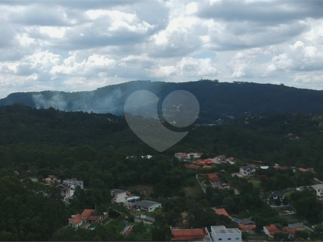 Casa à venda com 4 suítes no condomínio Alpes de Mairiporã, Mairiporã - SP