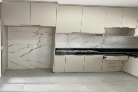 Casa à venda com 3 quartos, sendo 1 suíte, no condomínio Vila Ytu, Indaiatuba - SP