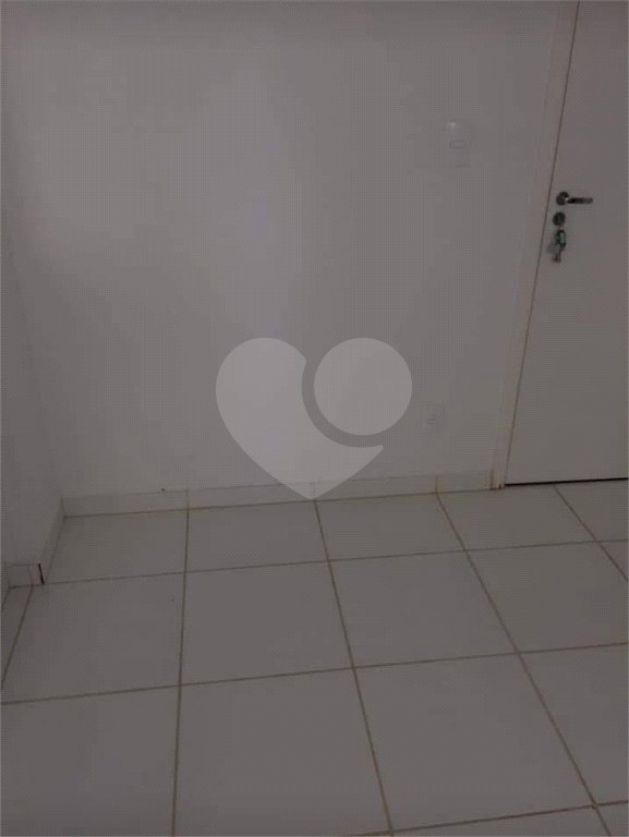 Apartamento à Venda no Parque dos Manacás