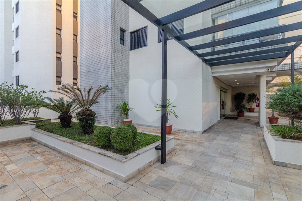 Apartamento à venda com 4 quartos, sendo 2 suítes, em Vila Hamburguesa, São Paulo, SP