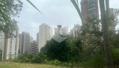 Terreno à venda em Paraíso do Morumbi, São Paulo, SP
