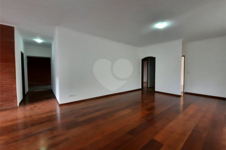 Casa Térrea à venda com 3 quartos, sendo 1 suíte, em Jardim Marajoara, São Paulo, SP