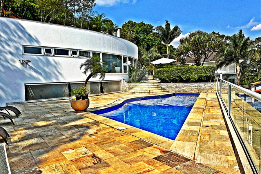 Casa à venda com 4 suítes no condomínio Residencial Jd. Ibiratiba, São Paulo - SP
