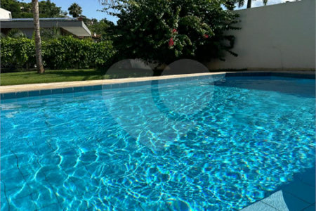 Casa à venda ou para alugar com 4 suítes no condomínio Estância Marambaia, Vinhedo - SP