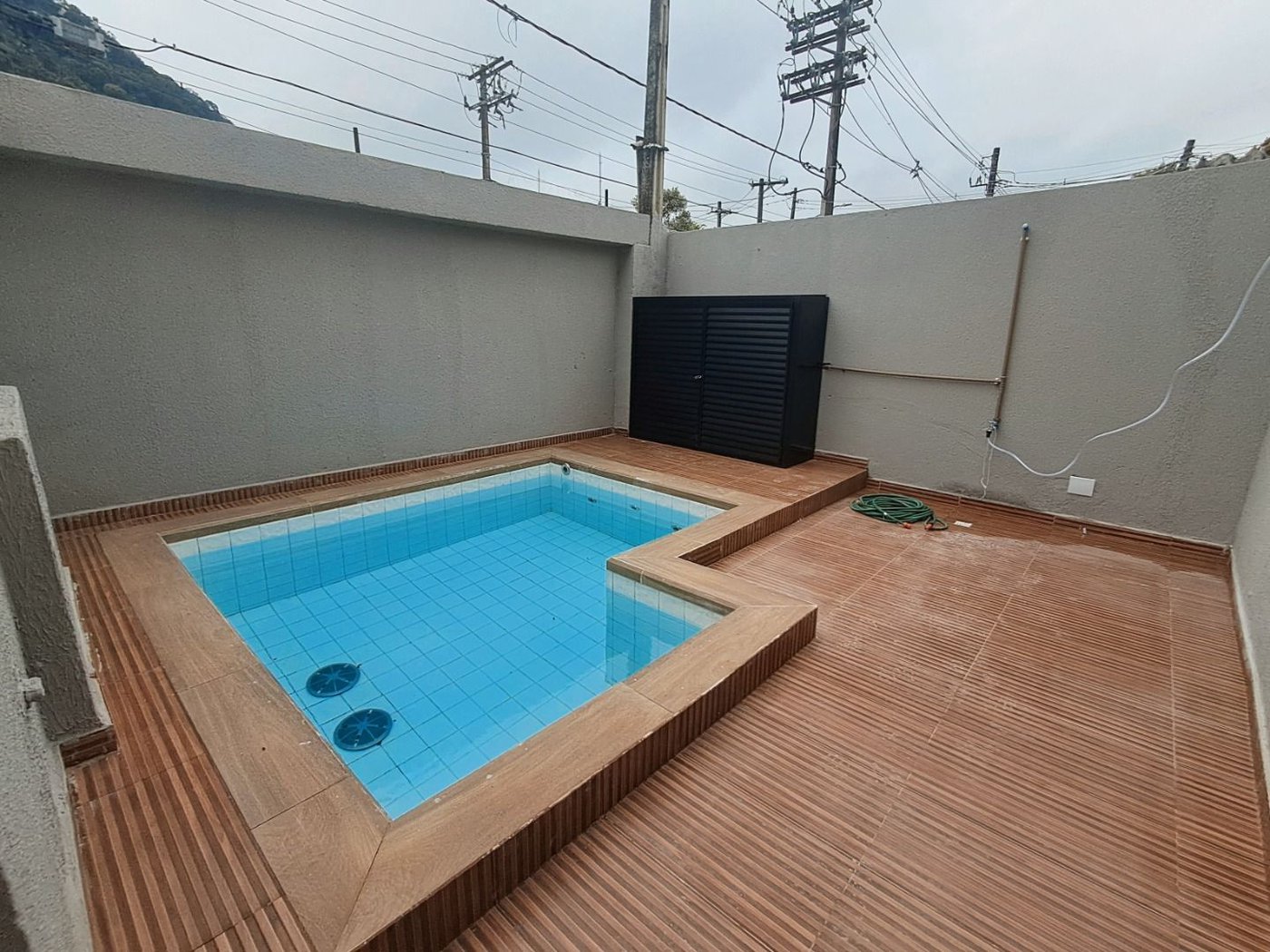 Casa com 2 dormitórios à venda, 89 m² por R$ 700.000,00 - Marapé - Santos/SP