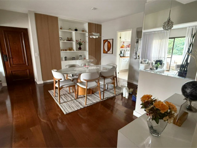 Apartamento à venda com 3 quartos, sendo 1 suíte,  em Vila Andrade, São Paulo, SP