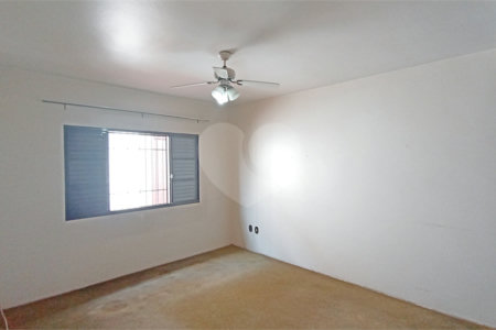 Casa à venda com 3 quartos em Santa Rosa, Vinhedo, SP