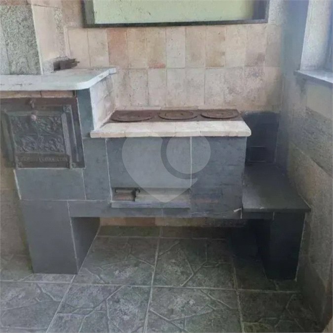 Sobrado à venda com 3 quartos, sendo 1 suíte, em Vila Zat, São Paulo, SP