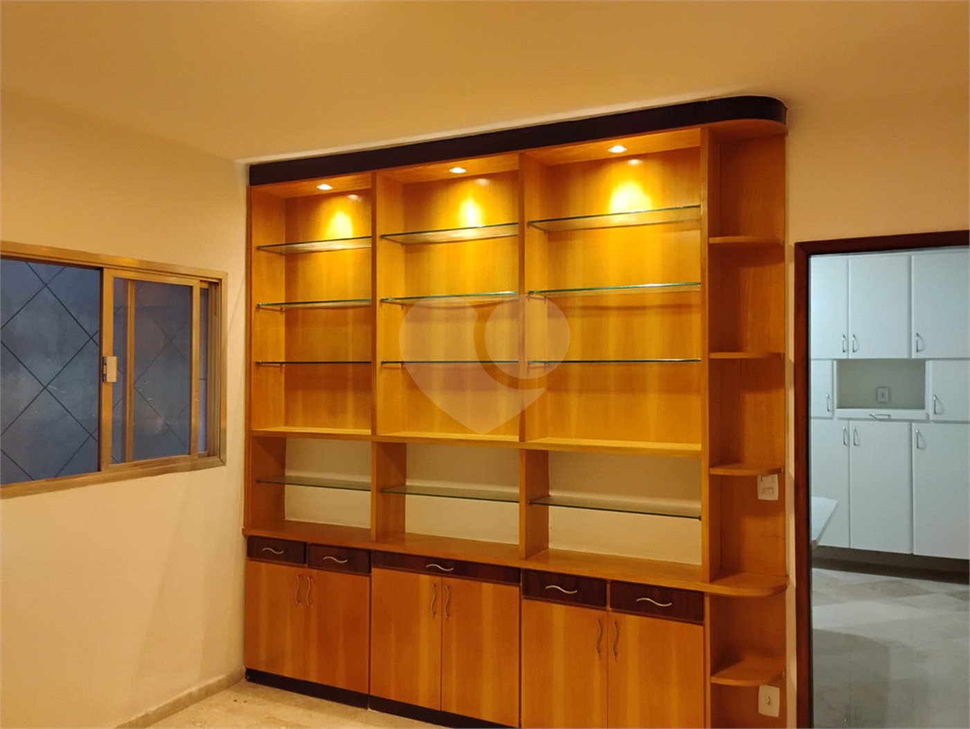 Sobrado à venda com 3 quartos, sendo 1 suíte, em Vila Paulista, São Paulo, SP