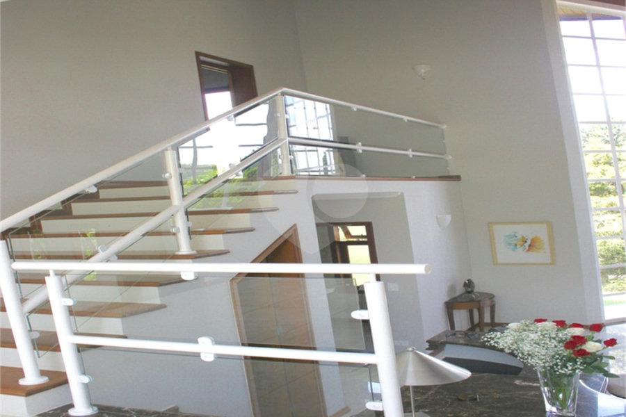 Casa à venda com 5 suítes no condomínio Suíça da Cantareira, Mairiporã - SP