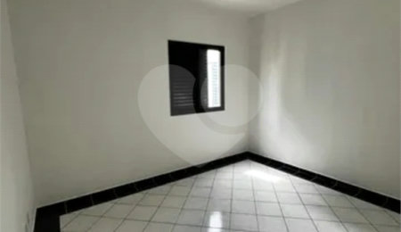 Apartamento à venda com 3 quartos, sendo 1 suíte,  em Parque Residencial Aquarius, São José dos Campos, SP