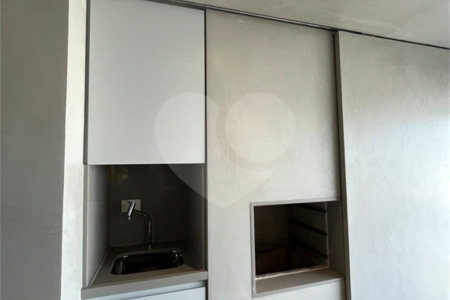 Apartamento à venda com 3 quartos, sendo 2 suítes, em Cerqueira César, São Paulo, SP
