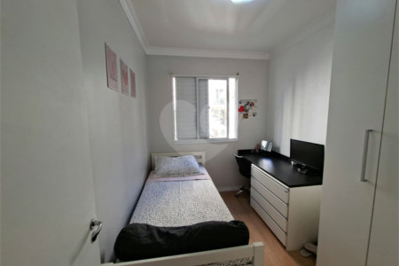 Apartamento à venda com 3 quartos, sendo 1 suíte,  em Jardim das Vertentes, São Paulo, SP