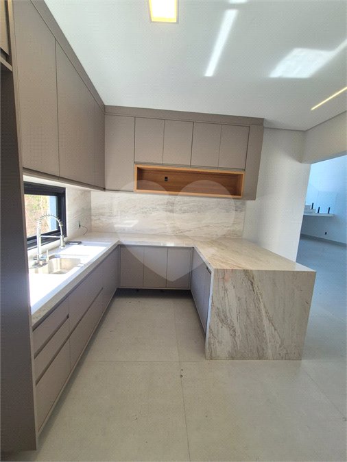 Casa à venda com 4 suítes no condomínio Residencial Dona Maria Candida, Indaiatuba - SP