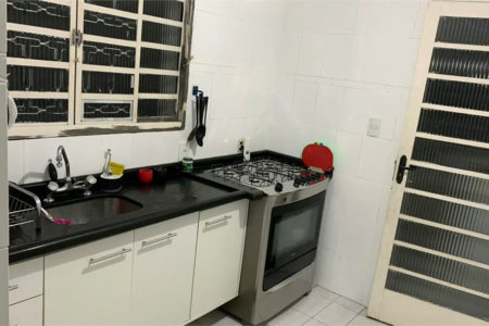 Sobrado à venda com 3 quartos, sendo 1 suíte, em Jardim Esmeralda, São Paulo, SP