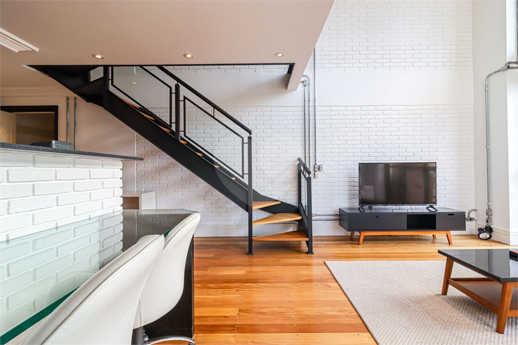 Apartamento à venda ou para alugar com 1 suíte em Jardim América, São Paulo, SP