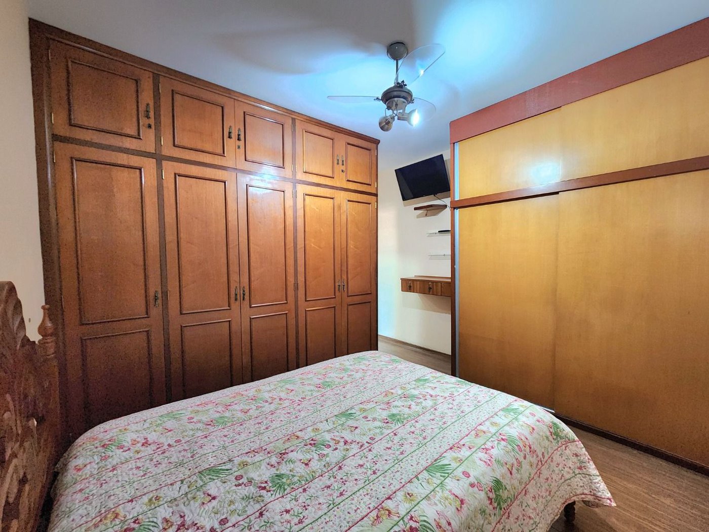 Apartamento com 4 dormitórios à venda, 184 m² por R$ 949.000,00 - Gonzaga - Santos/SP
